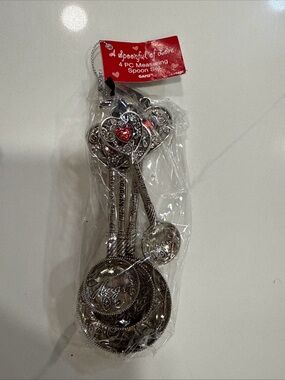 GANZ Red "A Spoonful of Love" 4 PC Measuring Spoon Set